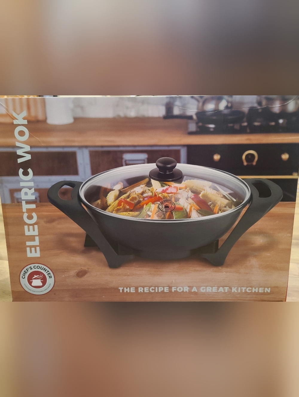 NIB Nonstick Electric Skillet with Glass Lid - Black
